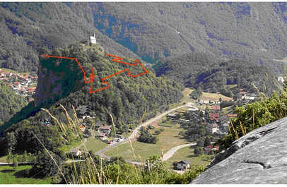 Saint-Marcel en 2004  vue de la roche à cupules au lieu-dit La Perouse