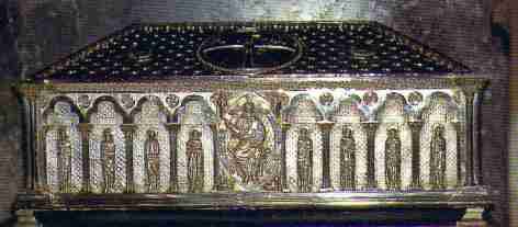 le reliquaire de la crypte de la cathédrale de Compostelle (1889)